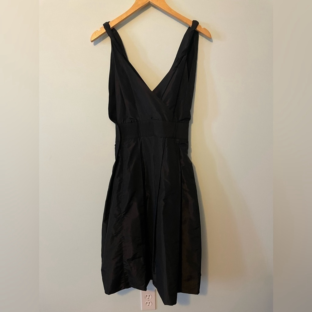 Charles Nolan New York 100% Silk Black Dress Size 2